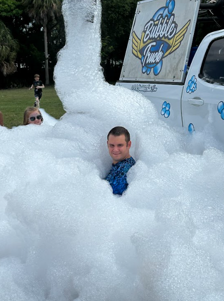 Bubble truck Adam